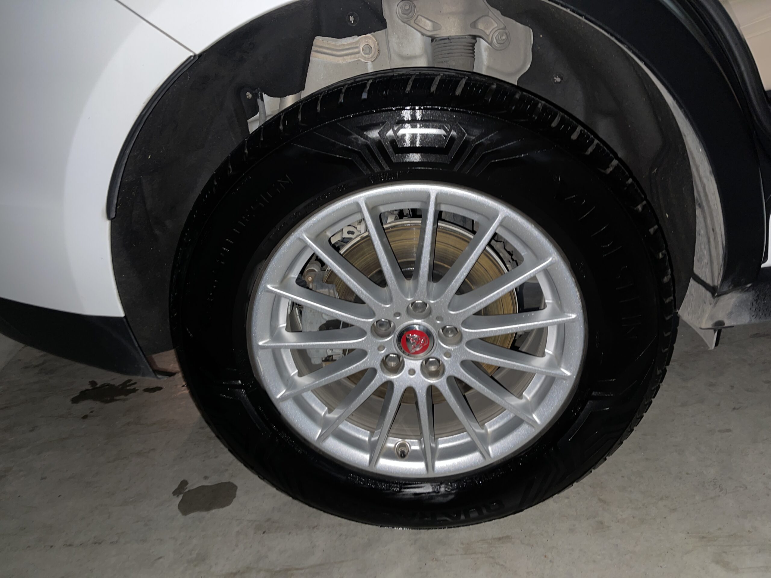 2017 Jaguar F-Pace Tire - Clean